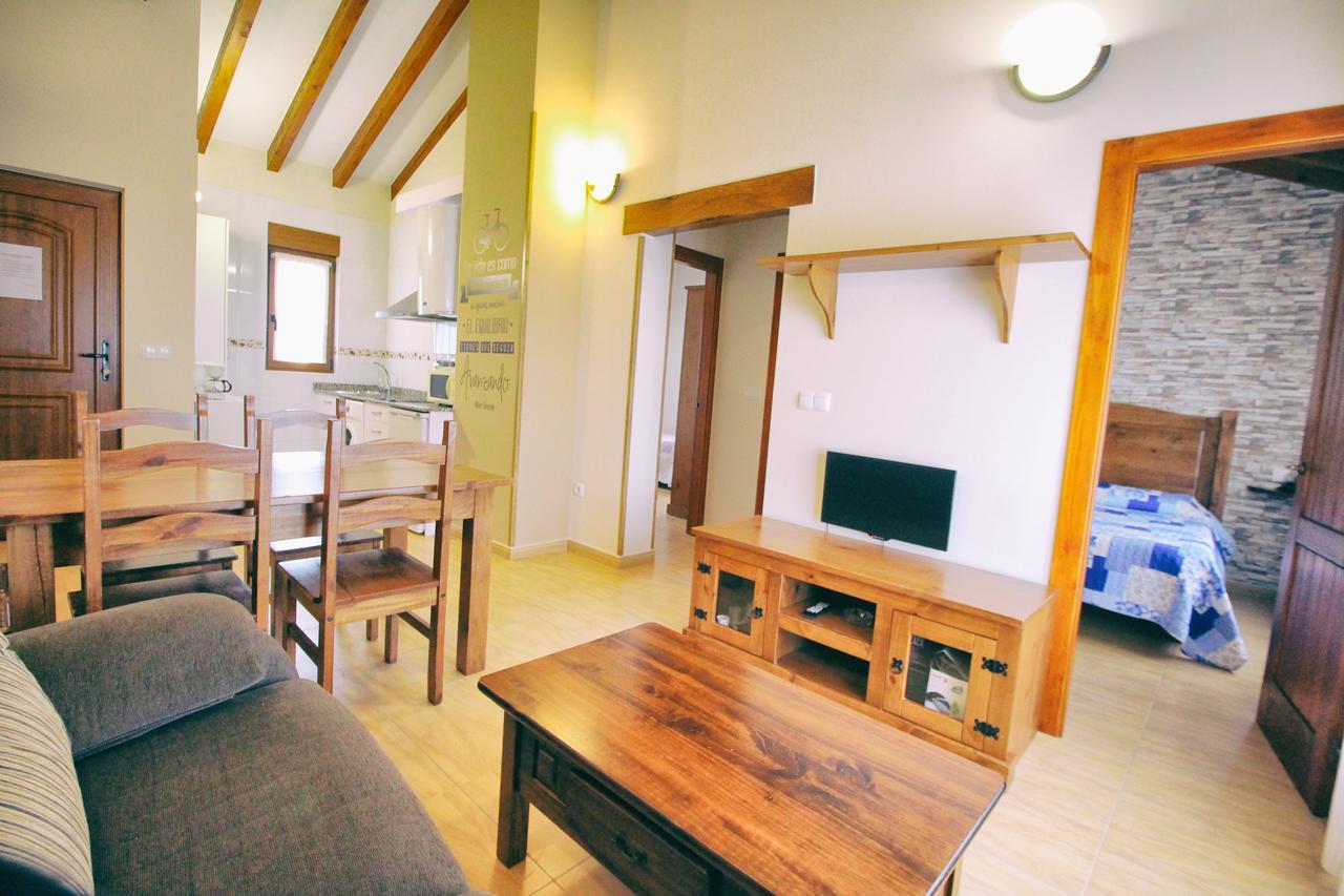 סואנסס Apartamentos La Fuente De Enmedio מראה חיצוני תמונה
